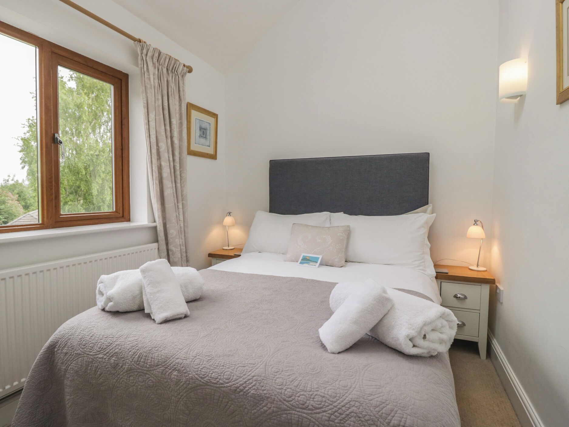 4 habitaciones, decoración personalizada y muebles diferentes 
