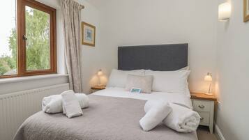 4 habitaciones, decoración personalizada y muebles diferentes