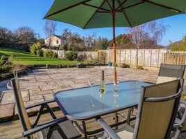 Cottage | Outdoor dining