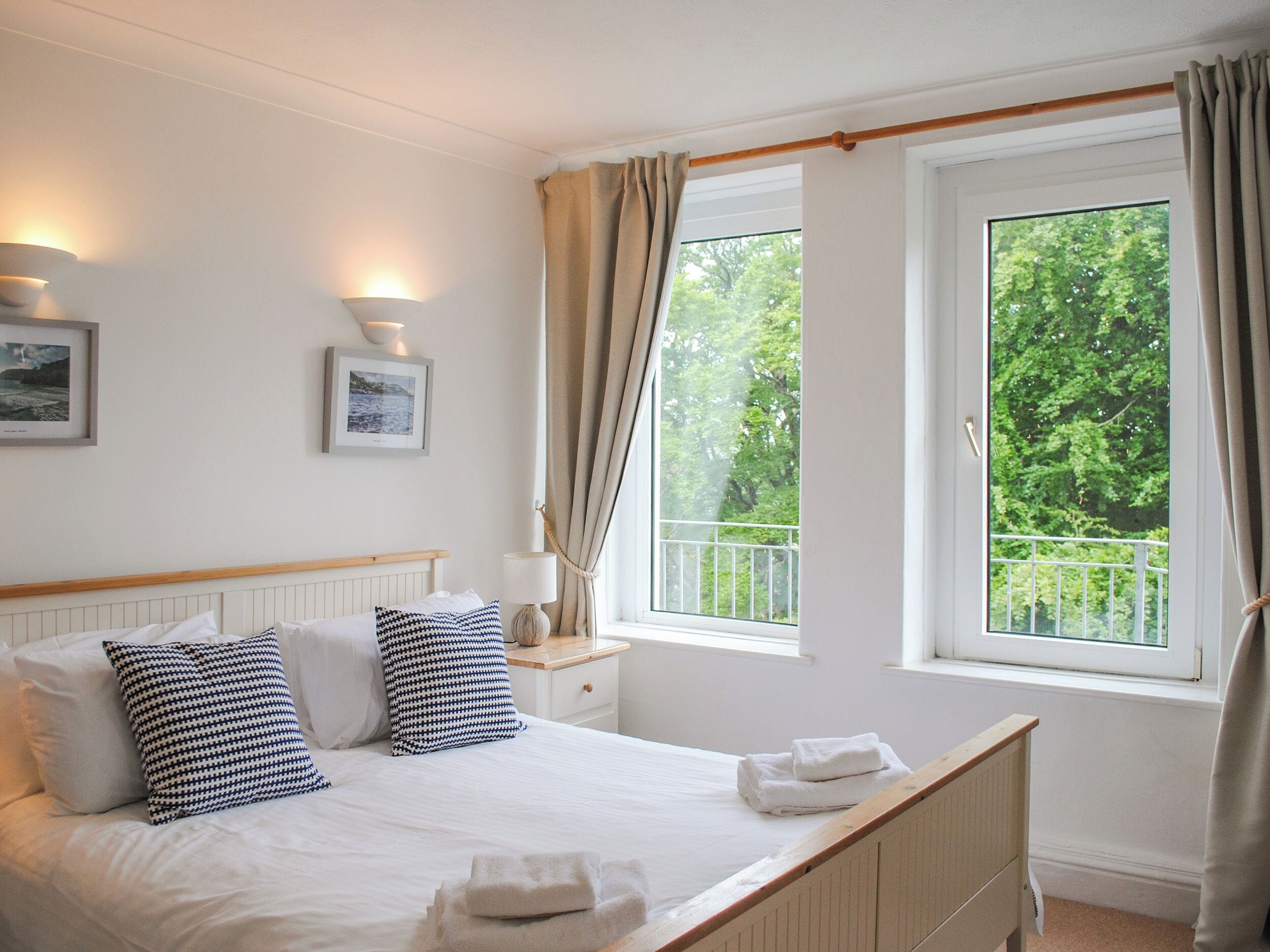 Cottage | 2 bedrooms, individually decorated, individually furnished, free WiFi