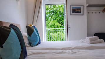 Cottage | 2 bedrooms, individually decorated, individually furnished, free WiFi
