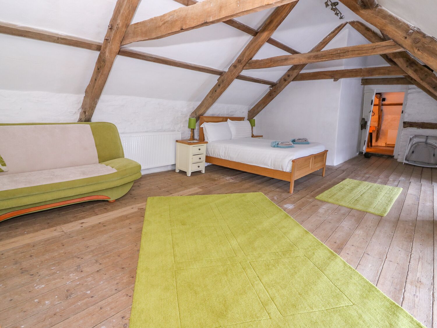 Cottage | 6 kamar tidur dan didekorasi berbeda-beda