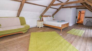 Cottage | 6 kamar tidur dan didekorasi berbeda-beda
