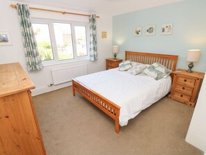 Cottage | Interior - Avalon (Freshwater)