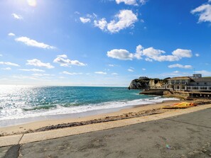 Cottage | Interior - Avalon (Freshwater)