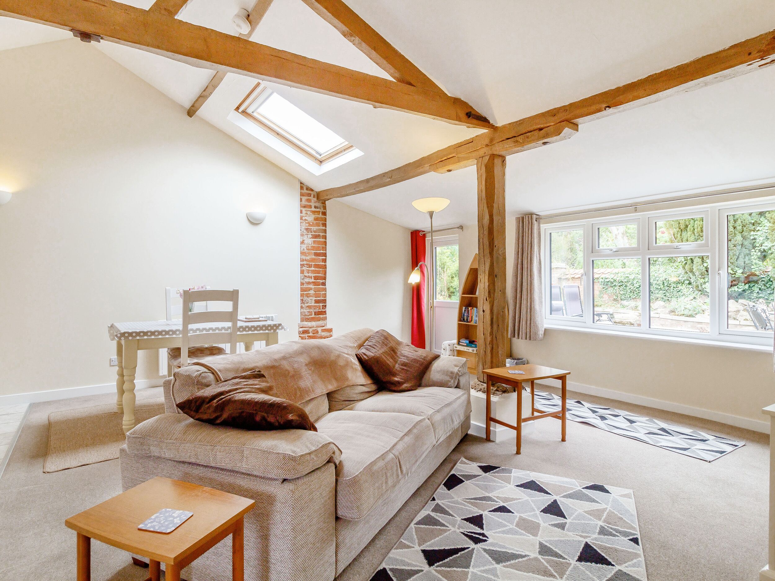 Cottage | 1 bedroom, WiFi (free), individually decorated, individually furnished