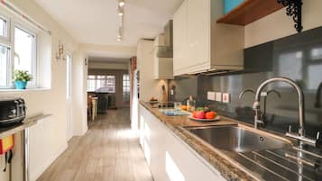Cottage | Interior