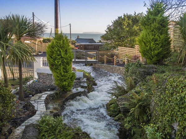 Cottage | Interior - The Beach Pad (Tyn-y-Gongl)