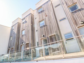 Exterior - Ocean Seven (Newquay)