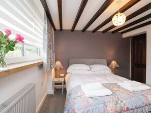 Cottage | 2 bedrooms, individually decorated, individually furnished, free WiFi - Mill House (Whitby)