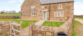 Woodthorpe Cruck Cottage