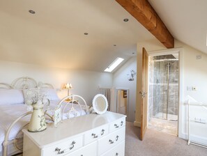 Cottage | Badkamer | Een douche