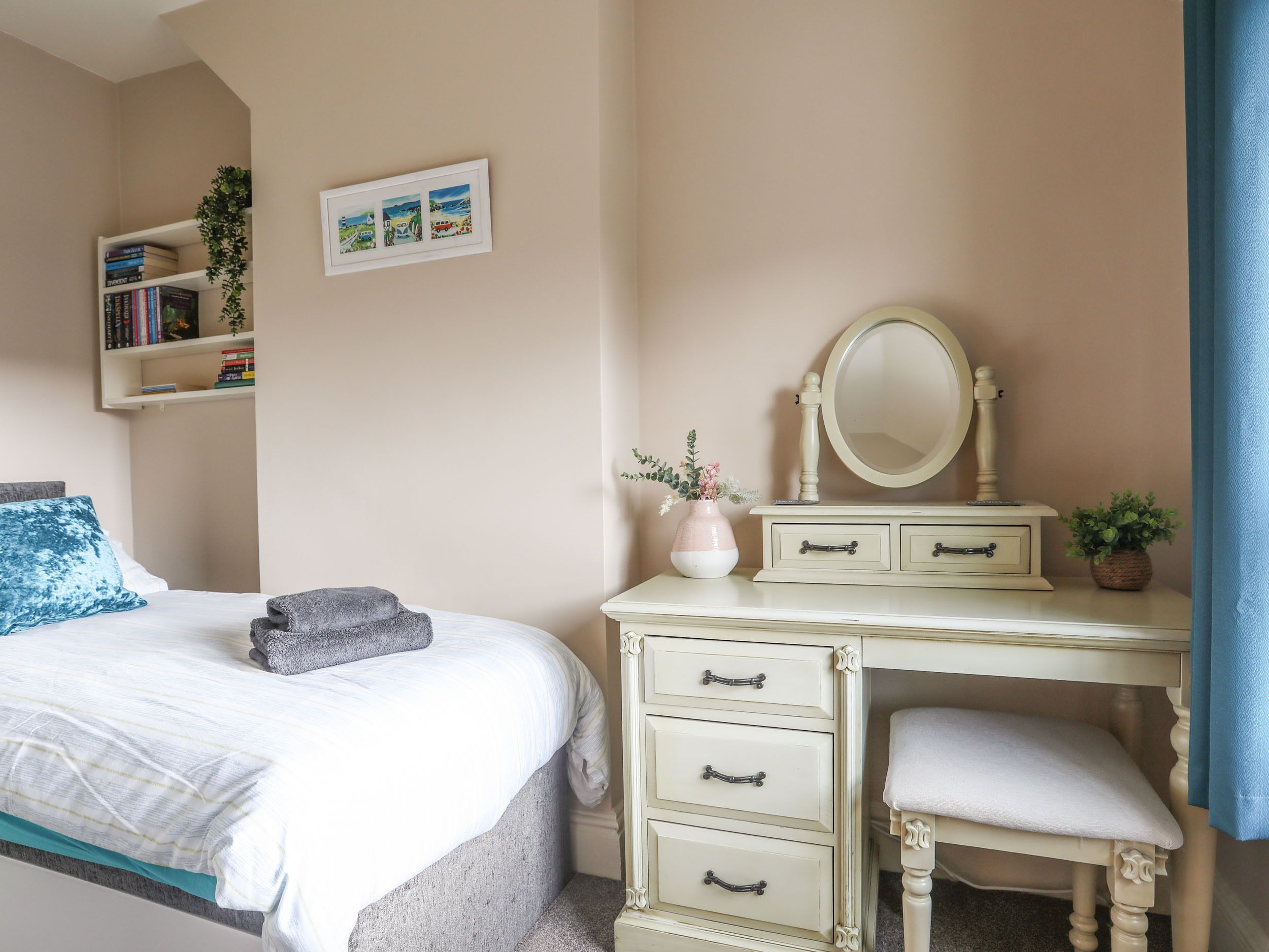 Cottage | 2 bedrooms, free WiFi, individually decorated, individually furnished