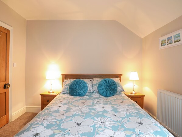 2 bedrooms, individually decorated, individually furnished, free WiFi