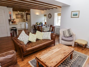 Cottage | Living area - The Coach House (Berwick-upon-Tweed)