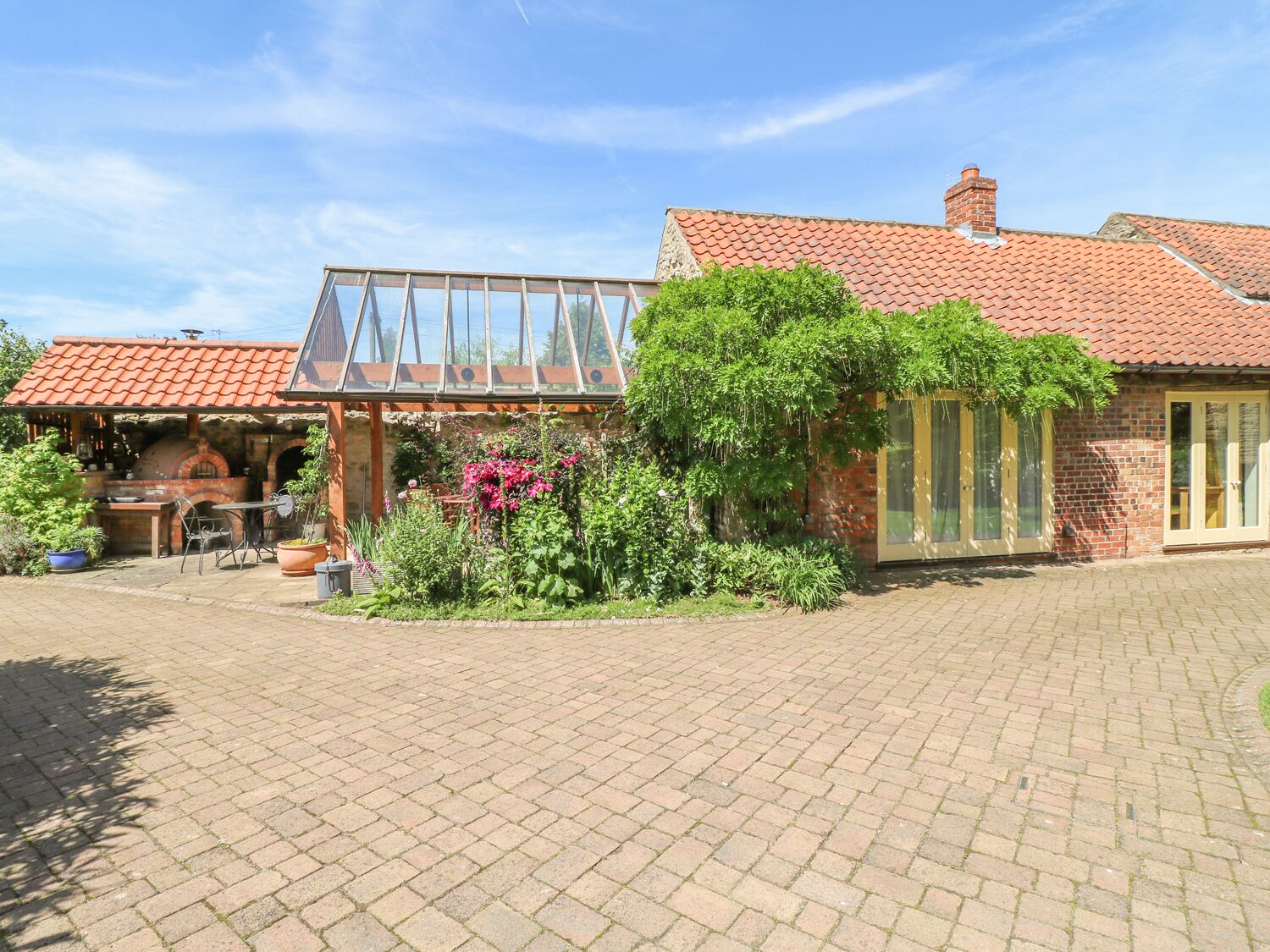 Cottage | Interior