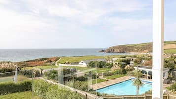 Cottage | Pool
