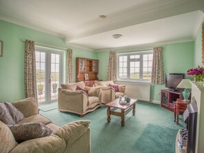 Ferienhaus | Wohnzimmer | Fernseher