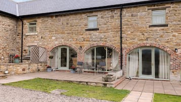 Cottage | Interior