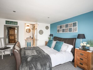 Casa de campo | 5 quartos, individualmente decorados, individualmente mobiliados