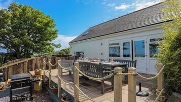 Cottage | Outdoor dining