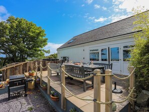 Outdoor dining - Hen Gilfach (Holyhead)