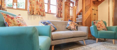 Cottage | Living room | TV