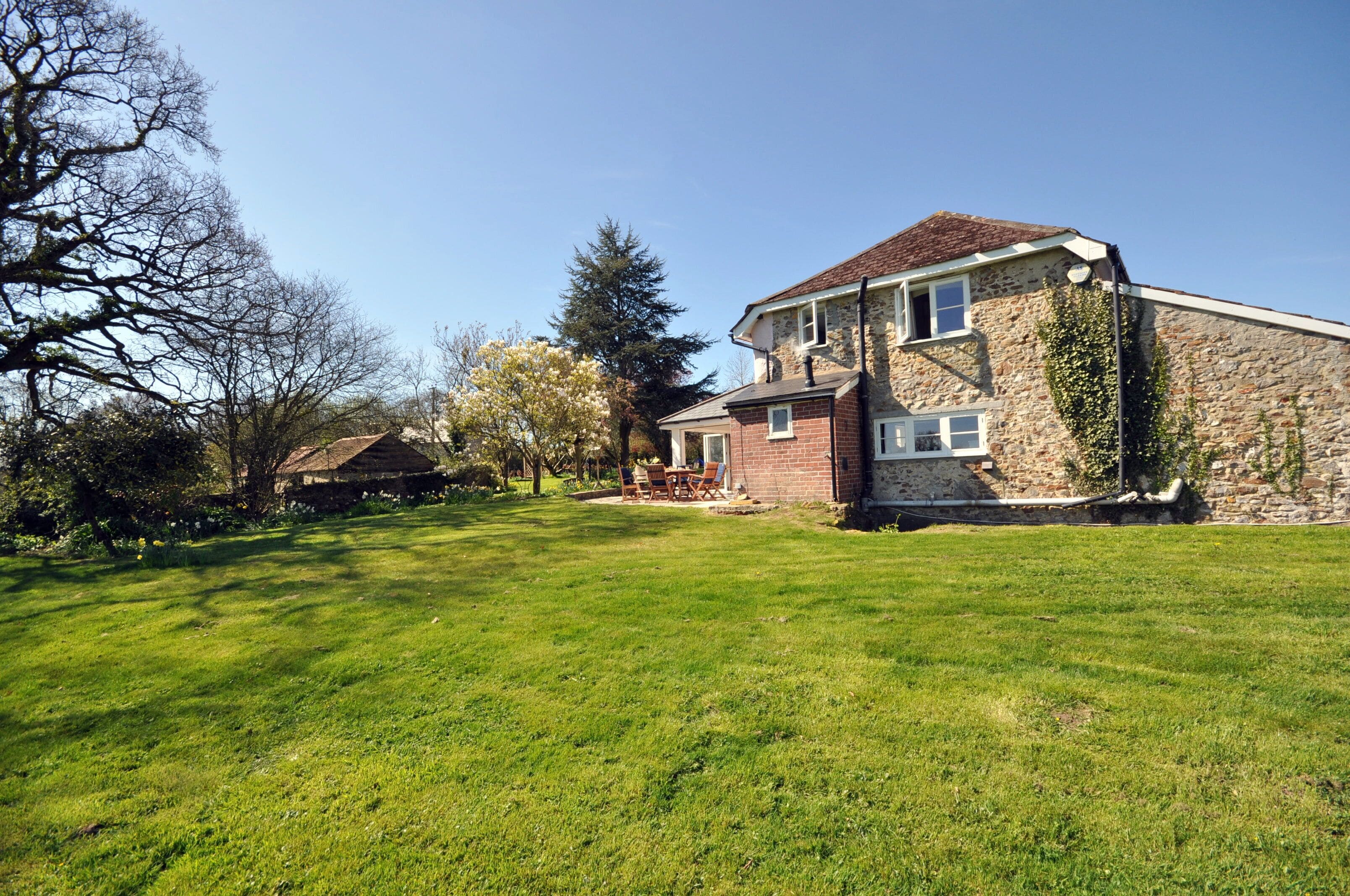 Cottage | Front of property