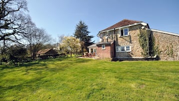 Cottage | Front of property