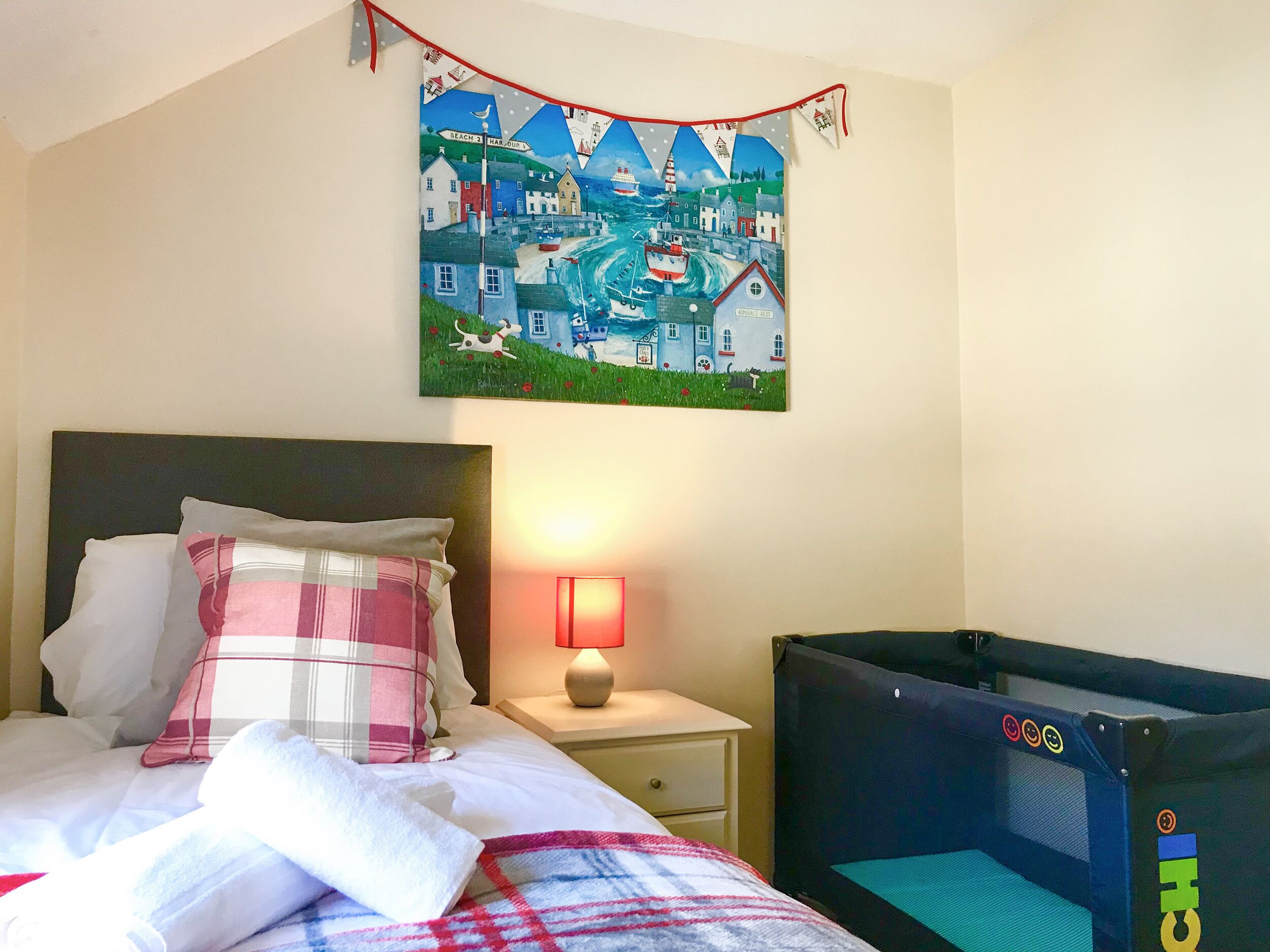 Casa de campo | 2 dormitorios, decoración individual, mobiliario individual