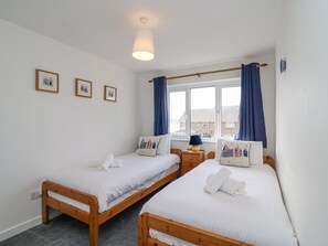 Cottage | 3 bedrooms, individually decorated, individually furnished, free WiFi