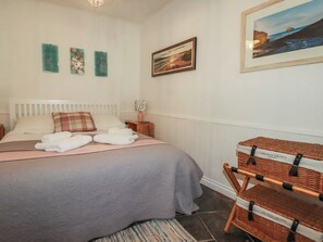 Cottage | 1 bedroom, individually decorated, individually furnished, free WiFi