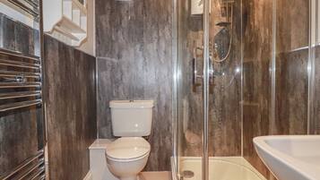 Cottage | Bathroom | Shower
