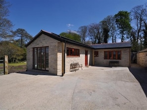 Cottage | Interior