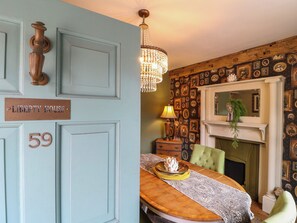 Cottage | Dining - Liberty House (Ashbourne)