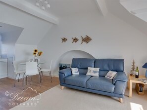 Cottage | Interior - Dream View (Weymouth)