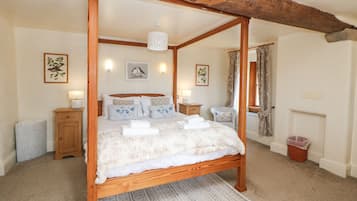 4 bedrooms, individually decorated, individually furnished, free WiFi