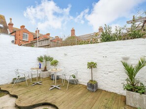 Cottage | Balcony - Quay Cottage (Weymouth)