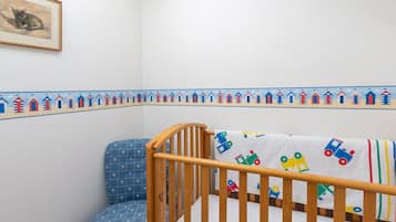 Cottage | Children's area