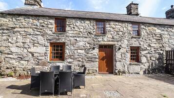 Cottage | Terrace/patio