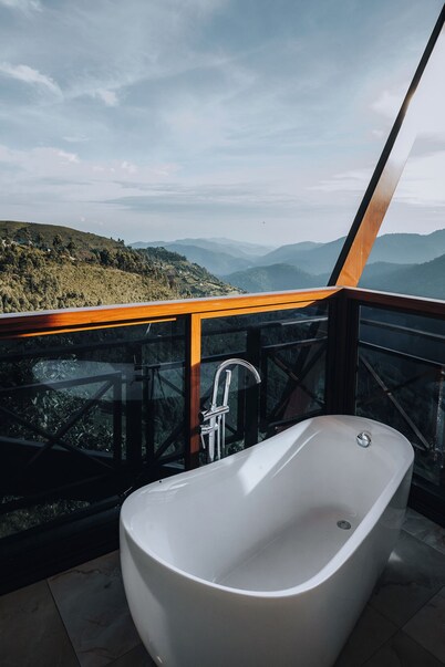 Gorilla Heights Lodge