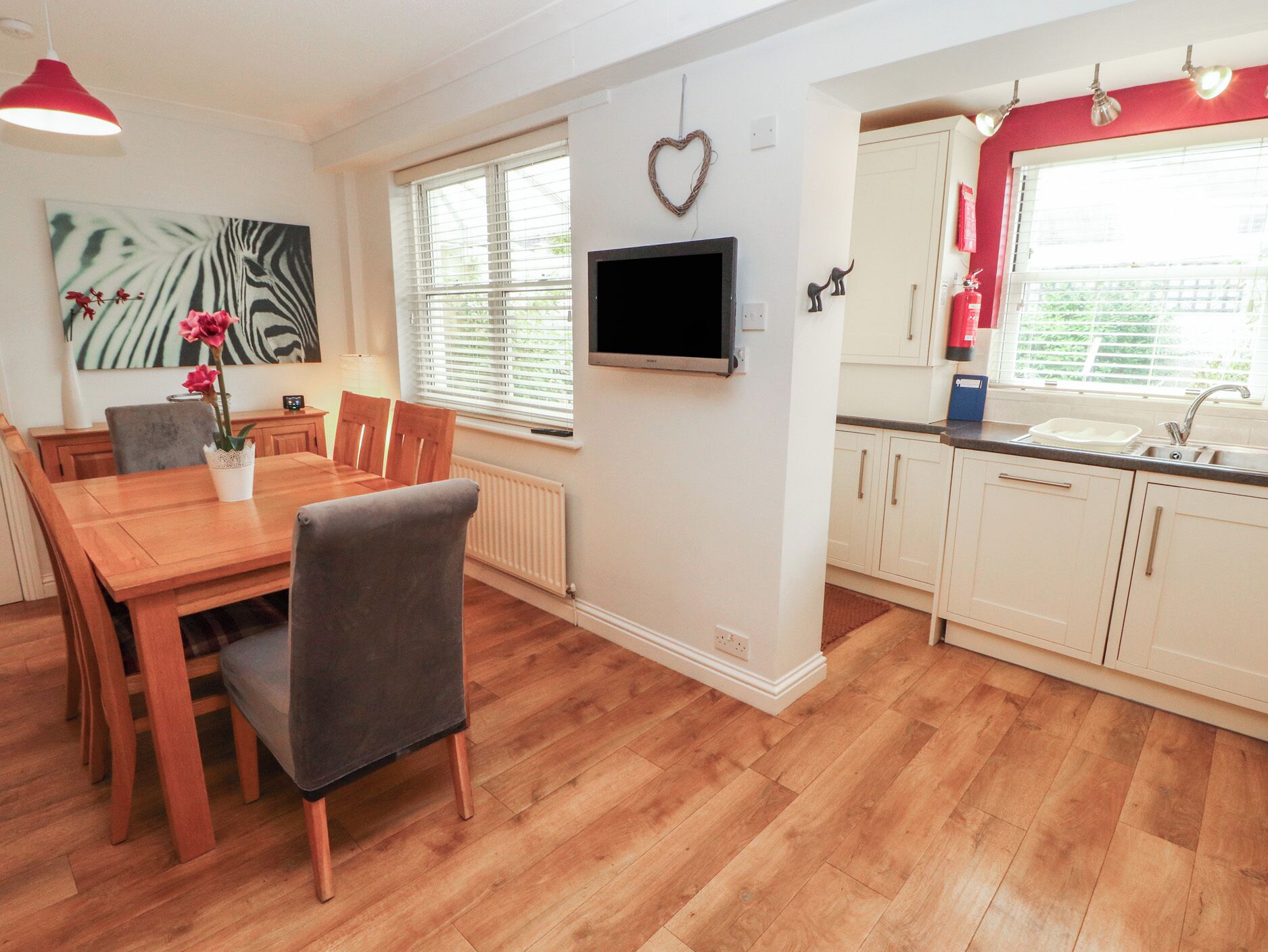 コテージ | レストラン