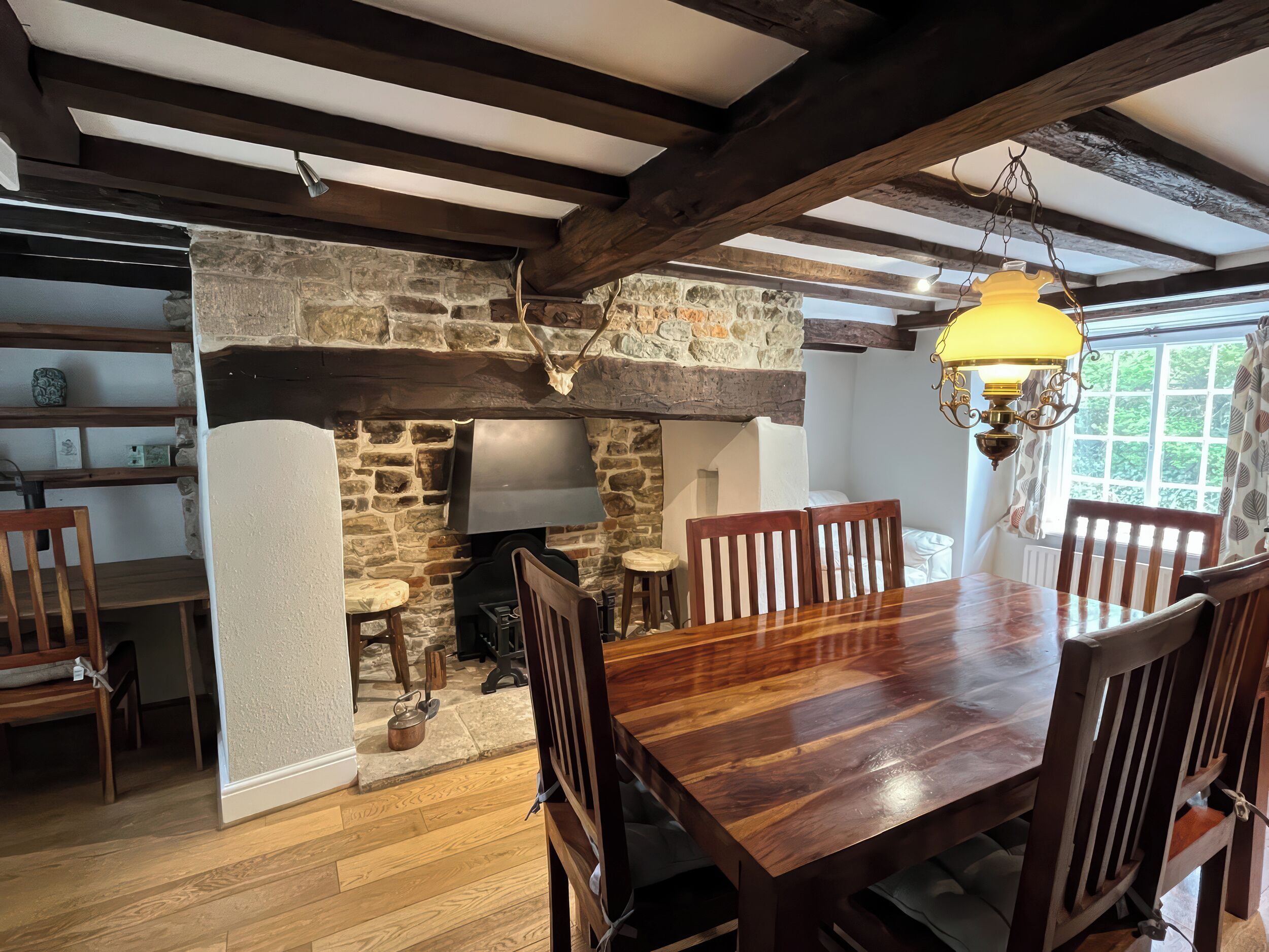 Cottage | Interior