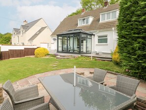 Cottage | Outdoor dining - Ashdown House (Saundersfoot)