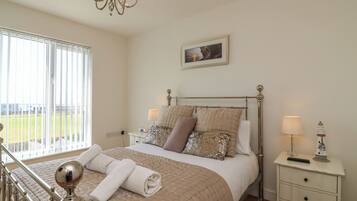 4 habitaciones, decoración personalizada y muebles diferentes