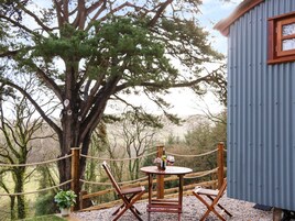 Cottage | Balcony