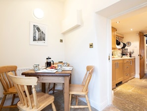Cottage | Interior
