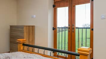 3 habitaciones, decoración personalizada y muebles diferentes