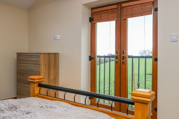 Cottage | 3 bedrooms, individually decorated, individually furnished, free WiFi