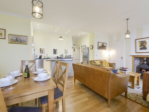 Cottage | Interior - The Old Signal House (Torpoint)